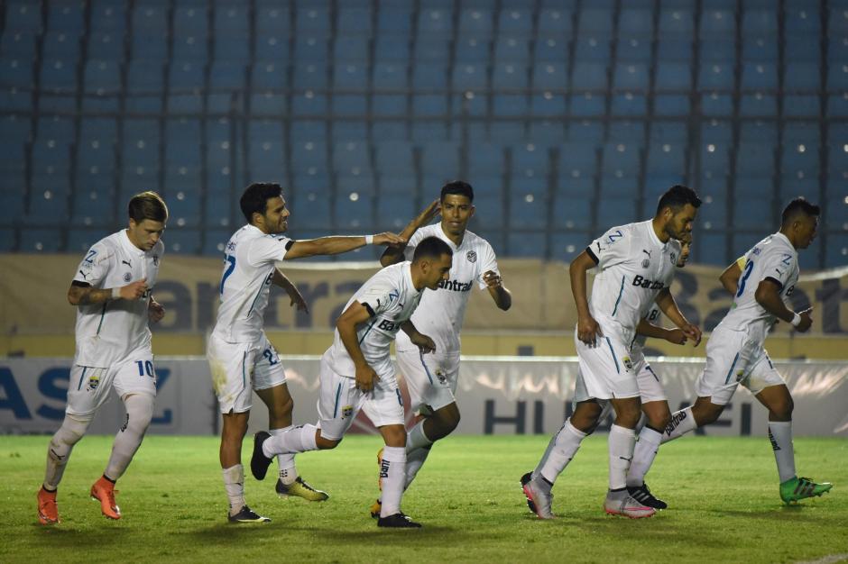 Comunicaciones brill&oacute;, gust&oacute; y gole&oacute; en su primera victoria de local. (Foto: Nuestro Diario)