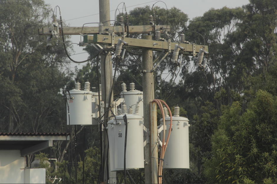 El servicio estar&aacute; suspendido al menos unas ocho horas en los alrededores de la zona 15. (Foto: Fredy Hern&aacute;ndez/Soy502)