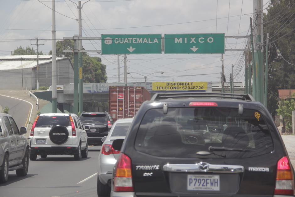 Mixco es uno de los municipios con mayor cantidad de veh&iacute;culos que circulan por sus arterias. (Foto: Fredy Hern&aacute;ndez/Soy502)
