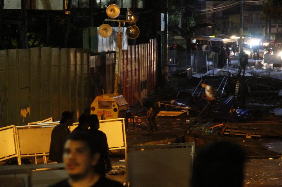 Seg&uacute;n testigos, los incidentes empezaron cerca de las ocho de la noche. (Foto: Carlos Duarte/Nuestro Diario)