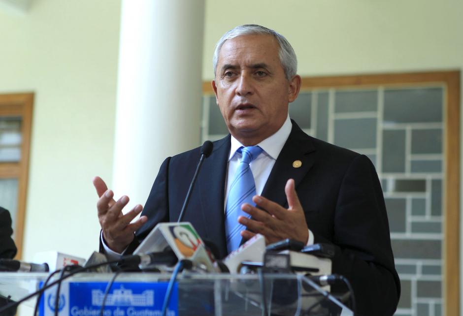 El presidente Otto Pérez Molina propuso una Comisión de alto nivel para salir de la crisis institucional que sufre la SAT. (Foto: Presidencia)