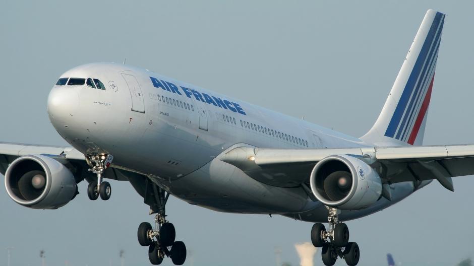 El 1 de junio de 2009, un Airbus A330-200 de Air France, registrado F-GZCP, desapareci&oacute; sobre el oc&eacute;ano Atl&aacute;ntico con 216 pasajeros, luego de despegar de Brasil. Este caso es el m&aacute;s similar a lo sucedido con el avi&oacute;n de Malaisya Airlines.