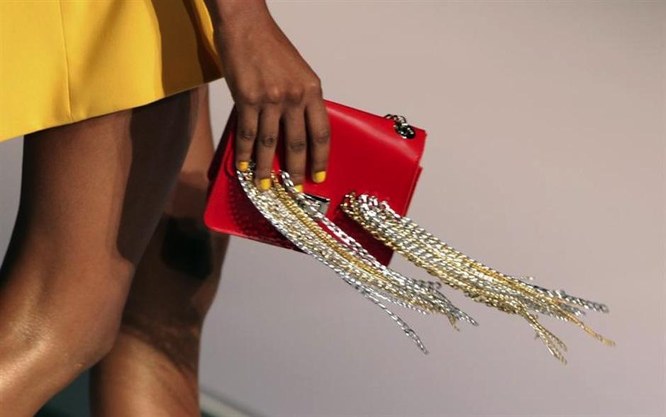 La dise&ntilde;adora espa&ntilde;ola lanz&oacute; su colecci&oacute;n Biom&iacute;mesis, compuesta de ropa y accesorios.&nbsp;