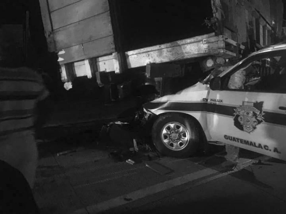 Ambulancia de los Bomberos Municipales Departamentales sufri&oacute; accidente de tr&aacute;nsito. (Foto: Facebook/ Noticias sin L&iacute;mites)