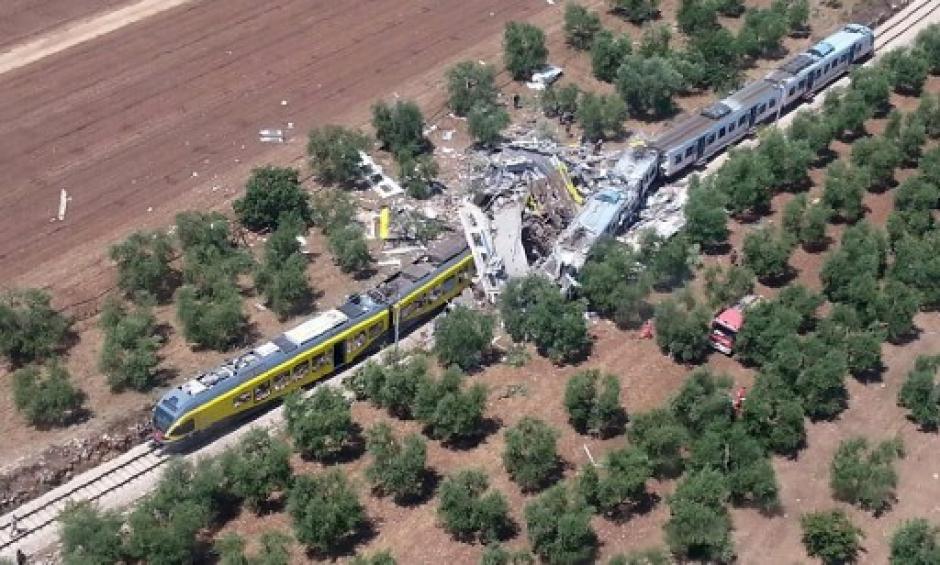 Dos trenes chocaron de frente en Italia. (Foto: AFP)