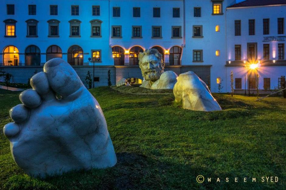 Waseem Syed es un reconocido fot&oacute;grafo y aventurero, en esta ocaci&oacute;n capt&oacute; la nueva escultura de Paseo Cayal&aacute;, "Amanecer, el gigante de Cayal&aacute;". (Foto: Waseem Syed)&nbsp;