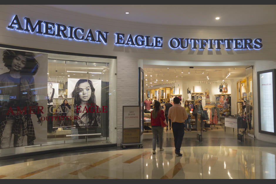 American Eagle Outfitters introdujo una nueva colecci&oacute;n a su tienda. (Foto: Eddie Lara/Soy502)