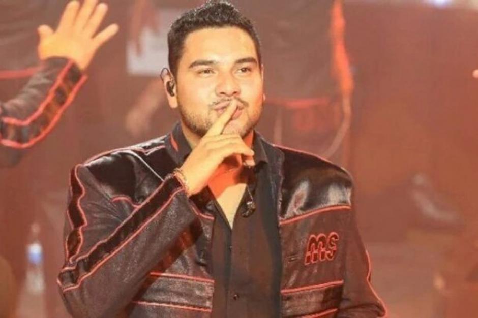 Alan Ramírez es el vocalista de la banda sinaloense MS. (Foto: debate.com.mx) 