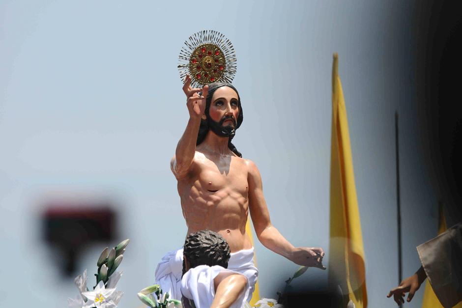 Cristo Resucitado frente a Catedral Metropolitana (Foto: Alejandro Bal&aacute;n /Soy502)