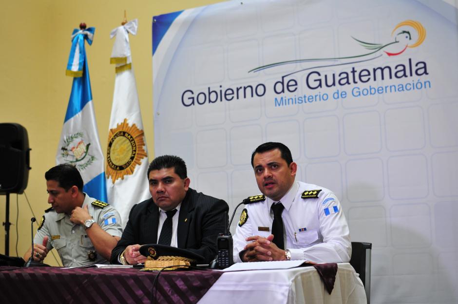 Las autoridades del Ministerio de Gobernaci&oacute;n ofrecieron conferencia de prensa para detallar los hechos. &nbsp;(Foto: Alejandro Bal&aacute;n)&nbsp;