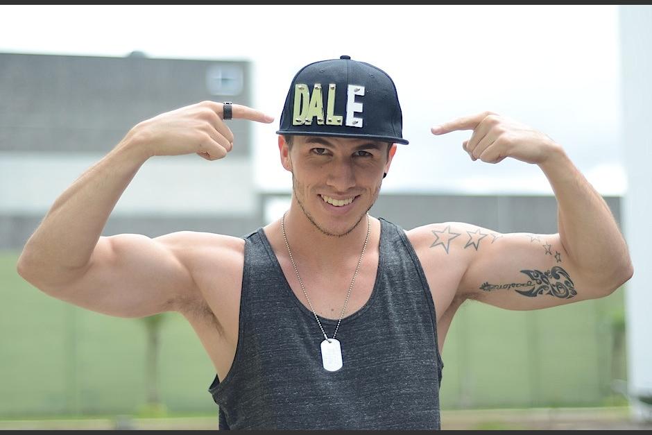 El guatemalteco Ale Mendoza encendió las redes con una sexy fotografía. (Foto: Selene Mejía/Soy502)