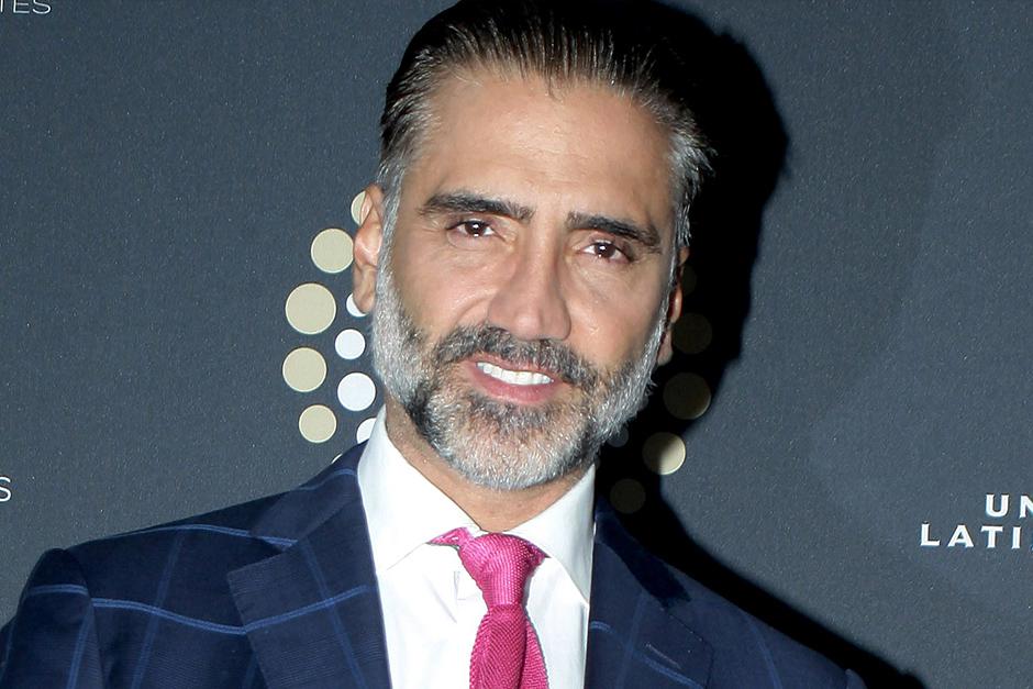 Alejandro Fern&aacute;ndez ofreci&oacute; declaraciones a la prensa luego del esc&aacute;ndalo. (Foto: Archivo)