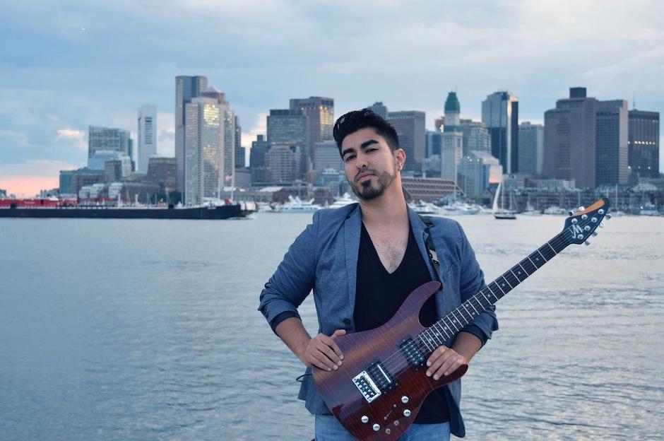 El guitarrista de origen guatemalteco, Alejandro Obreg&oacute;n, participa en un concurso internacional de guitarra, con sede en Suecia. &iexcl;Ap&oacute;yalo con tu voto! (Foto: Alejandro Obreg&oacute;n oficial)&nbsp;