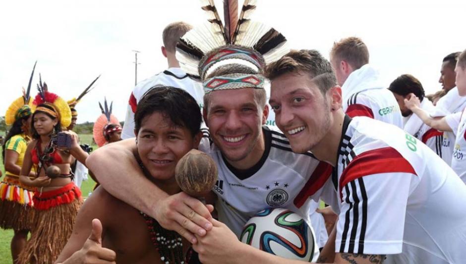 Podolski y Özil fueron de los que más expresaron su gratitud al país anfitrión con gestos en las redes sociales. (Foto: Diario 1)