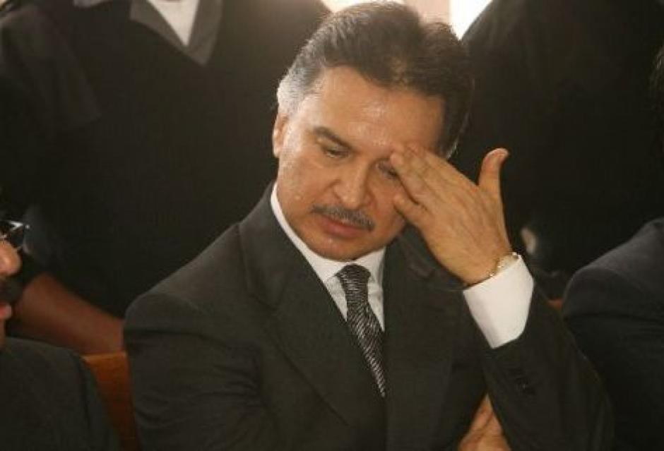 La gran cantidad de recursos económicos imposibilita al expresidente a pagar la fianza