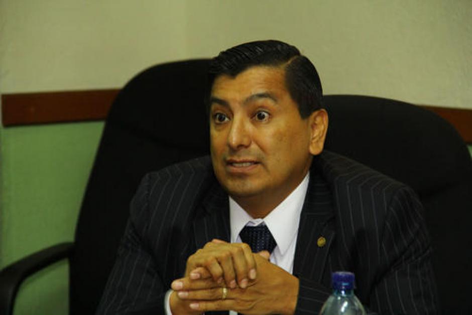 Alfonzo Castillo fung&iacute;a como Intendente Jur&iacute;dico de la SAT. (Foto: Archivo/Soy502)