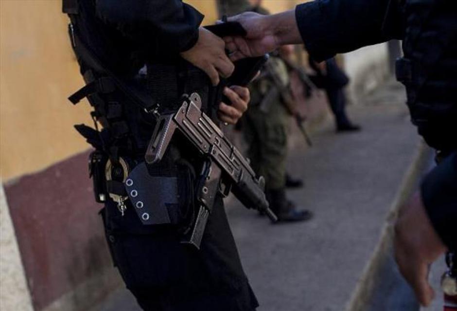 La Policía Nacional Civil (PNC) dijo que los operativos se realizaron también por la vía aérea. &nbsp;(Foto: EFE)
