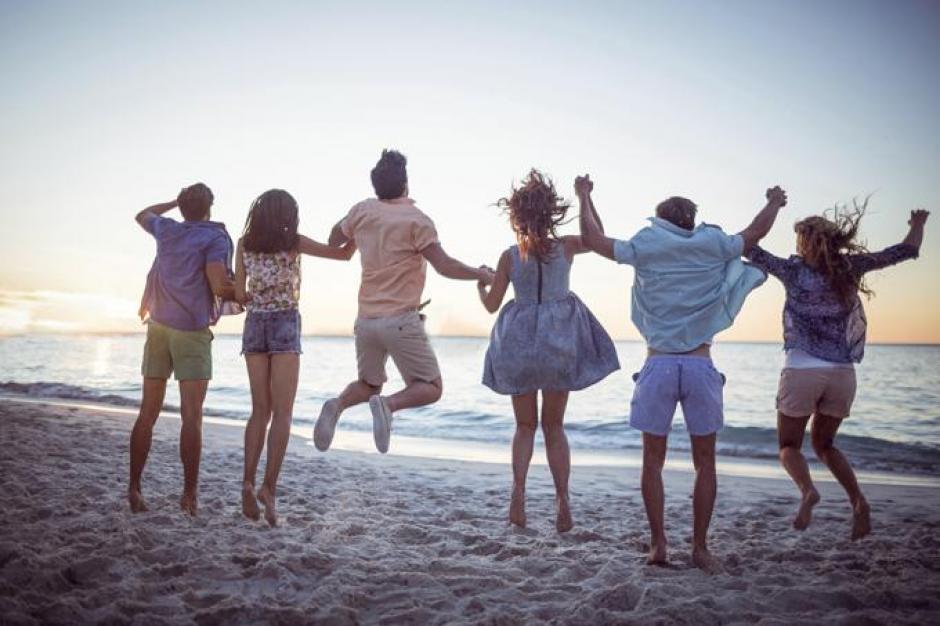 Seg&uacute;n un estudio las personas con una amplia red de amistades muestran m&aacute;s tolerancia al dolor y ello gracias a las endorfinas.&nbsp;(Foto:&nbsp;cosmohispano.com)&nbsp;