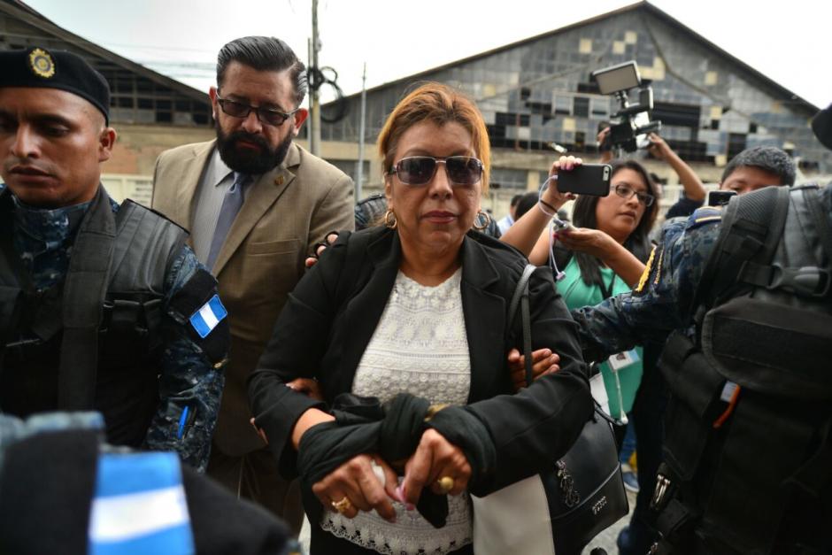 La exregistradora fue llevada a la Torre de Tribunales luego de su captura. (Foto: Wilder L&oacute;pez/Soy502)