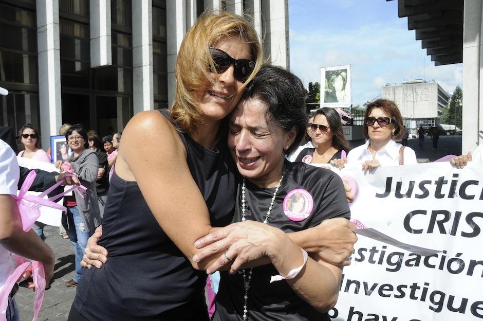 Angelis de Siekavizza, madre de Cristina Siekavizza, exige justicia a las autoridades. (Nuestro Diario)&nbsp;