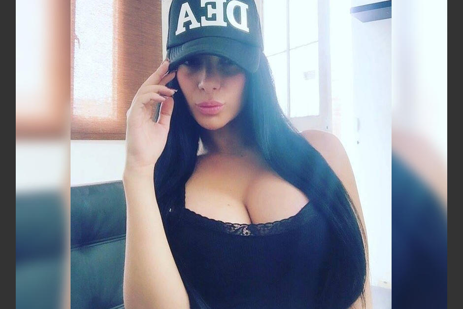 Intent&oacute; ocultar sus fotos, pero no pudo y debi&oacute; crear un perfil alterno. (Foto: Angie Olarte)