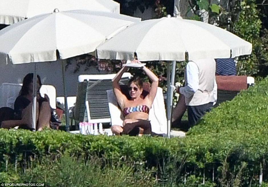 La actriz estadounidense disfruta sus vacaciones en Italia. (Foto: xposurephotos.com)