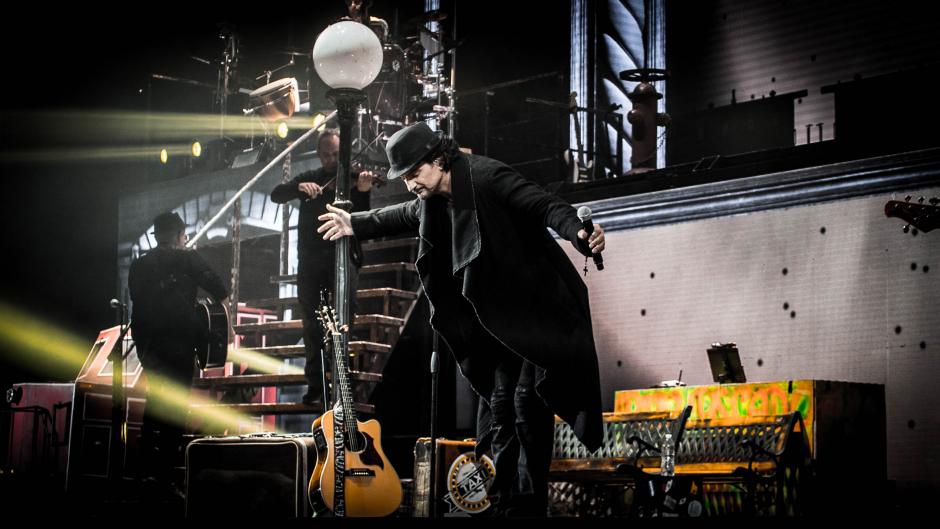 El cantautor guatemalteco deja por varios millones atrás al resto de figuras públicas nacionales que interactúan en Twitter. (Foto: www.ricardoarjona.com)&nbsp;