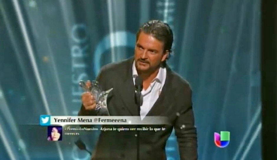 Ricardo Arjona dedicó el Premio a la Excelencia a Guatemala.&nbsp;&nbsp;(Foto: Univisión)