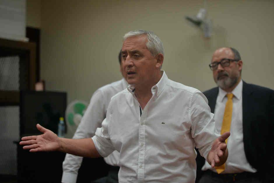 Otto P&eacute;rez Molina perder&aacute; su producci&oacute;n de aguacate. (Foto: Archivo/Soy502)