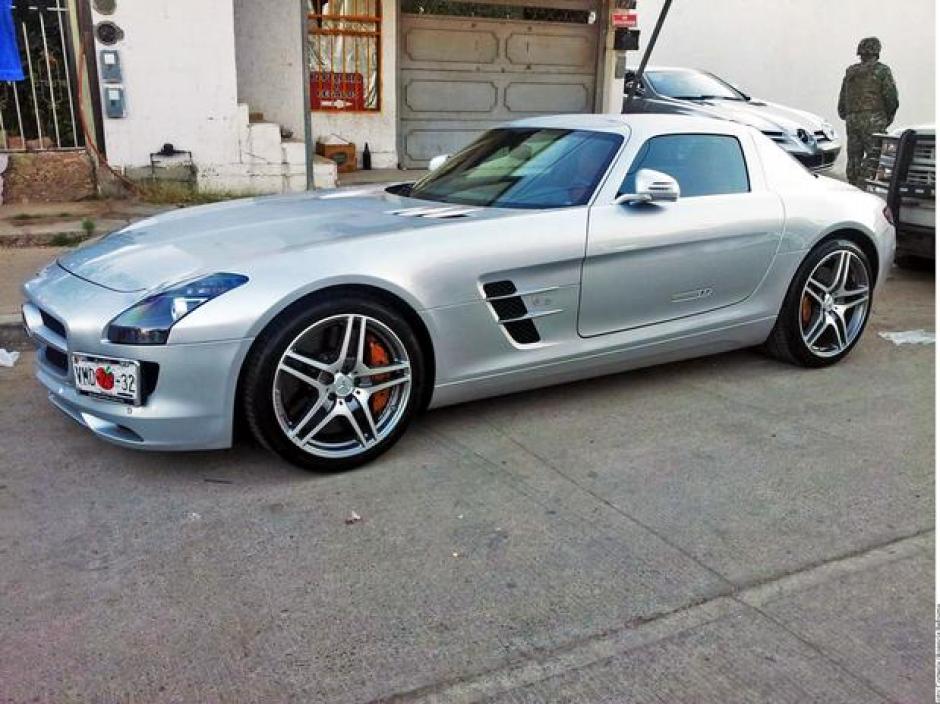 Este es uno de los veh&iacute;culos confiscados al Chapo Guzm&aacute;n. (Foto:La Reforma)