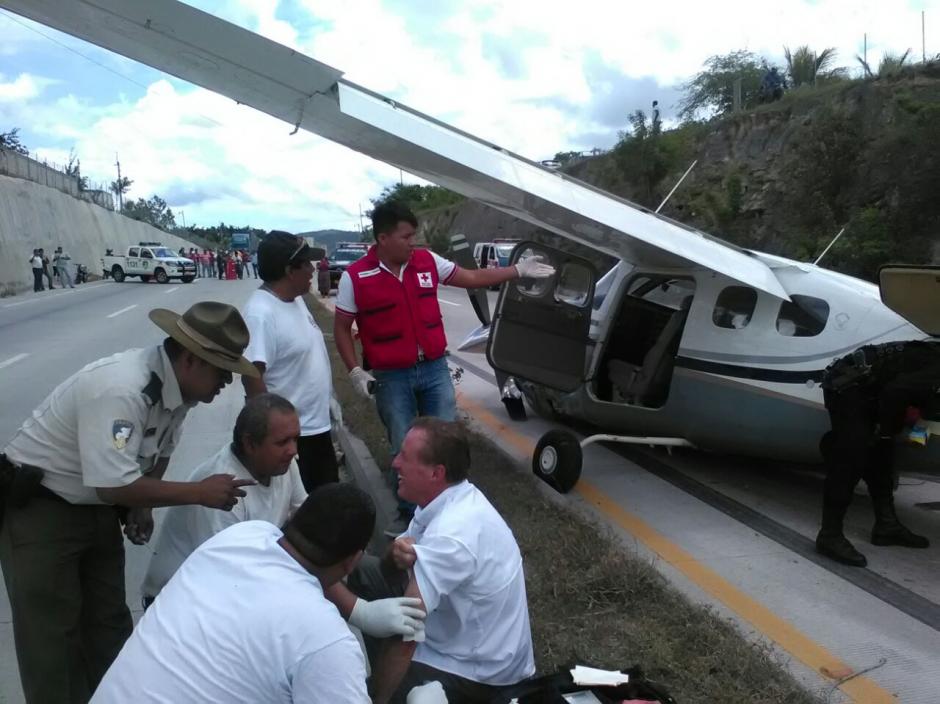 El piloto de la aeronave result&oacute; con heridas leves y crisis nerviosa. (Foto:Provial)
