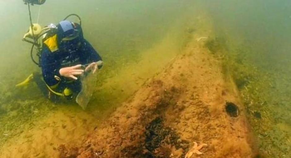Mujer buzo descubre un bosque de m&aacute;s de 10 mil a&ntilde;os de antiguedad, en las profundidades del mar en Irlanda.