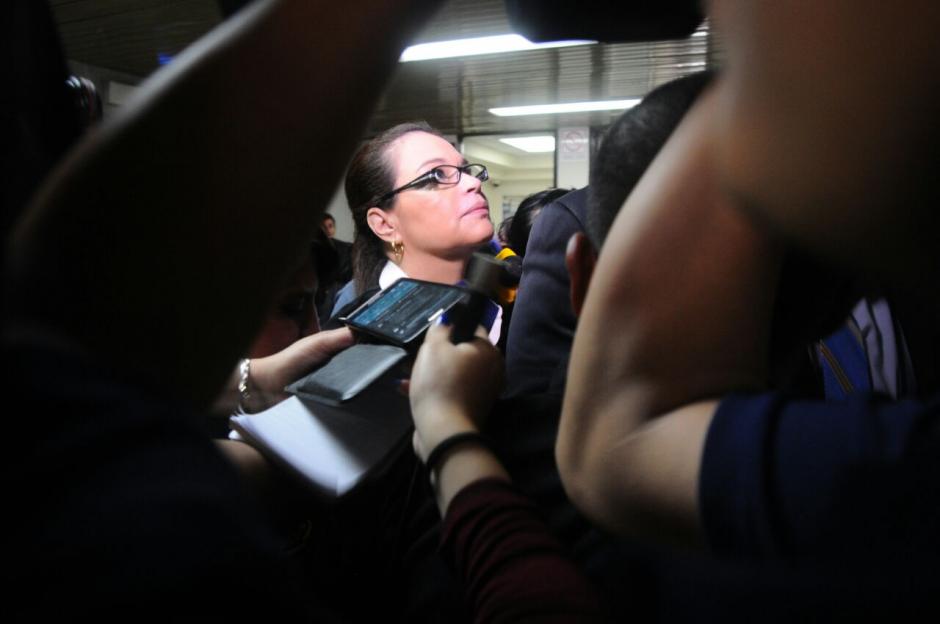 La exvicepresidenta Roxana Baldetti lleg&oacute; a Tribunales por el Caso Lago de Amatitl&aacute;n. (Foto: Alejandro Balan/Soy502) 