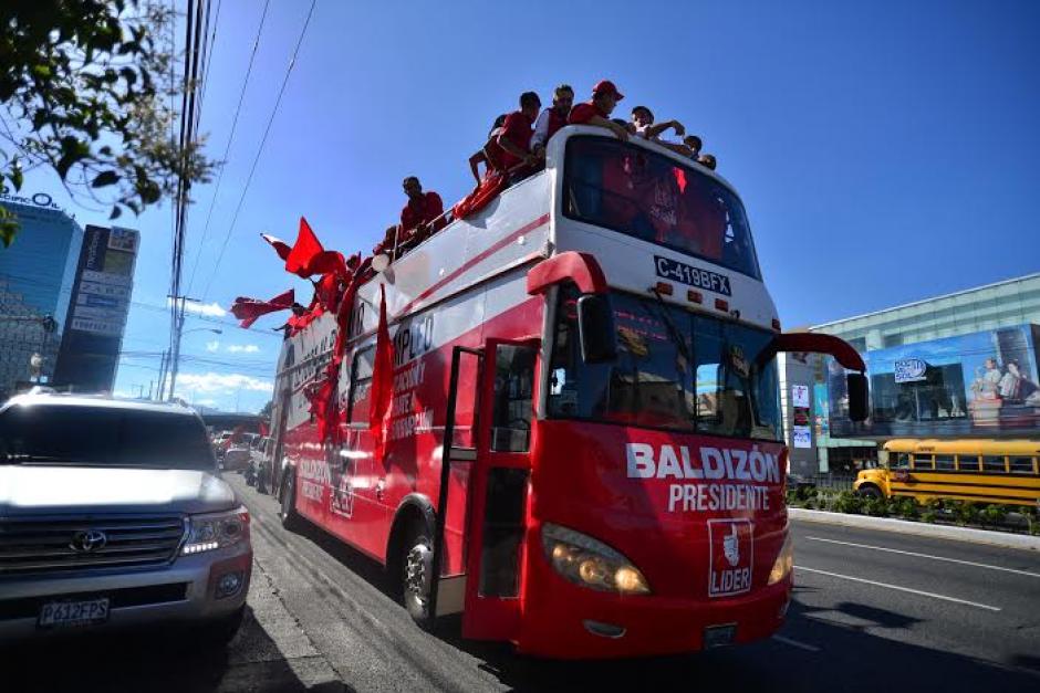 El bus recorre diariamente varios puntos del pa&iacute;s realizando propaganda pol&iacute;tica del partido Lider. &nbsp;(Foto: Wilder L&oacute;pez/Soy502)