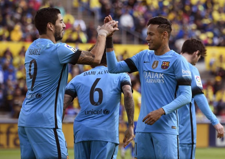 Luis Su&aacute;rez y Neymar fueron los destacados en la delantera catalana para lograr la victoria. Su&aacute;rez sum&oacute; un gol m&aacute;s y lleva 25 dianas en este torneo. (Foto: AFP)