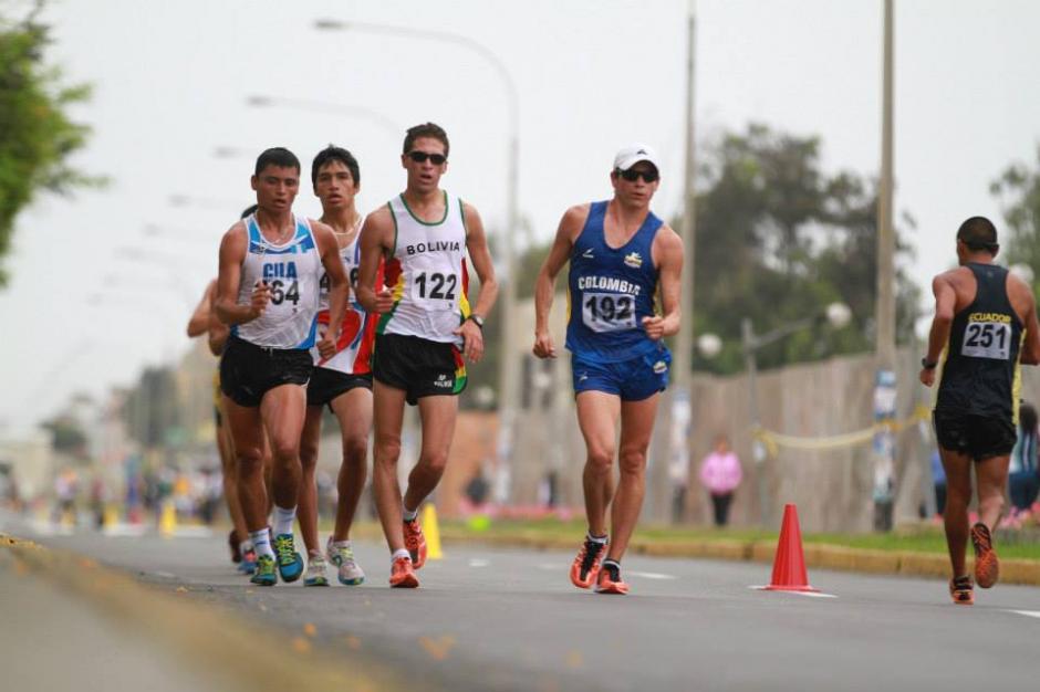 Seguimiento a la competencia de marcha de 20 kil&oacute;metros, donde participan Erick Barrondo, An&iacute;bal Paau, en rama masculina, y en femenina Mirna Ort&iacute;z.