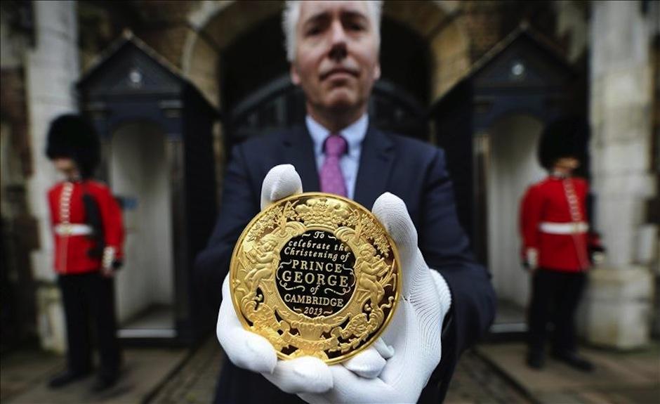 Inglaterra está de fiesta pues Jorge, tercero en la línea de sucesión al trono británico, fue bautizado.&nbsp;