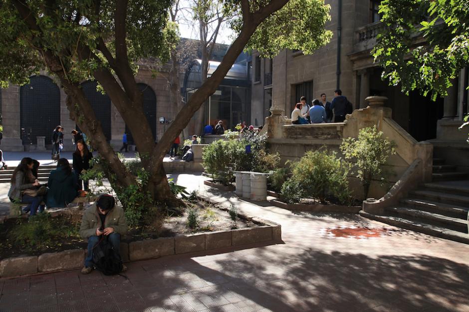 La Universidad Alberto Hurtado ofrece varios masters en econom&iacute;a, &eacute;tica, gobierno y direcci&oacute;n educacional. (Foto: ausjal.org)