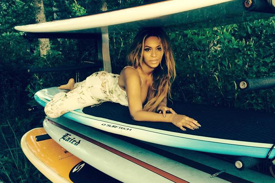 Adem&aacute;s, podr&iacute;a convertirse en la gran triunfadora de la jornada, ya que est&aacute; nominada en ocho categor&iacute;as. (Foto: Facebook)