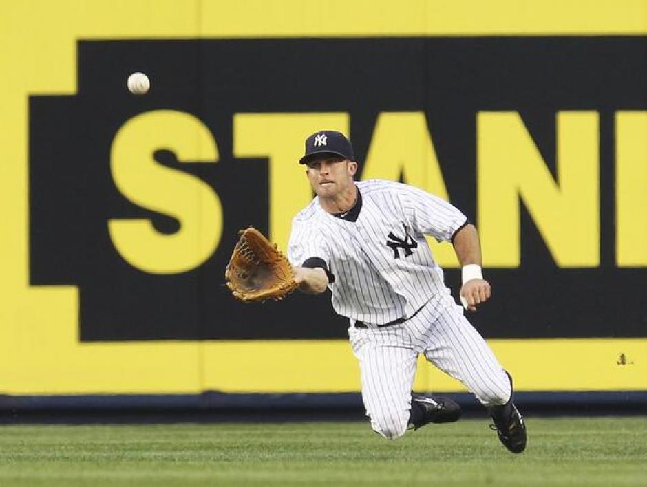 El jardinero Brett Gardner renov&oacute; contrato con los Yanquis de Nueva York por cuatro a&ntilde;os. (AFP)