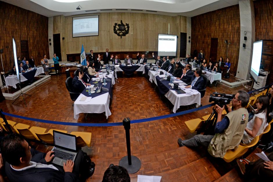 La Comisi&oacute;n de Postulaci&oacute;n entregar&aacute; en las pr&oacute;ximas horas la n&oacute;mina de seis al presidente Otto P&eacute;rez. (Foto:Esteban Biba/Soy502)&nbsp;