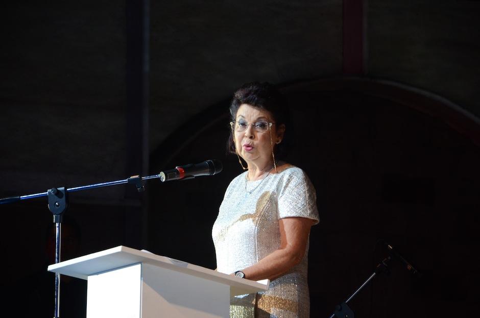 Isabel Paiz de Serra, Presidenta de Fundación Paiz dió la bienvenida a esta fiesta que une a artistas de latinoamérica bajo el tema "Trans-visible". (Foto: Selene Mejía/Soy502)&nbsp;