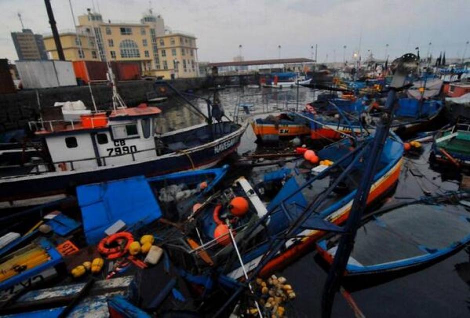 La alerta de tsunami termin&oacute; en la madrugada del 2 de abril. As&iacute; se ven los da&ntilde;os en la localidad de Iquique, Chile, tras el terremoto. (Foto:Efe)&nbsp;