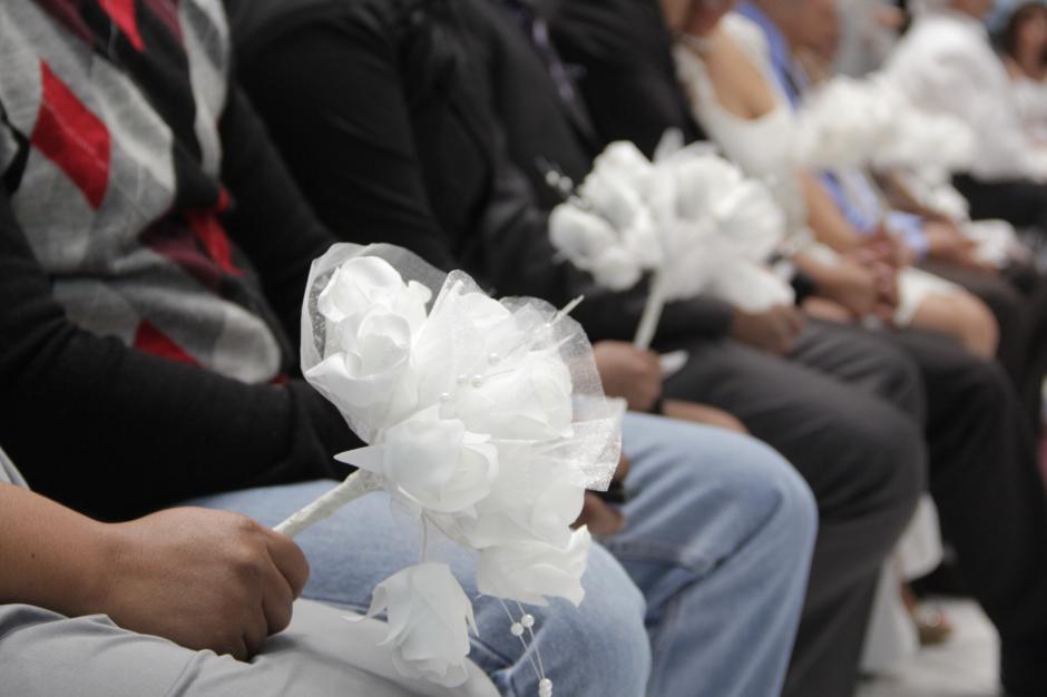 La primera jornada de matrimonios colectivos se realiz&oacute; este 14 de febrero, d&iacute;a del cari&ntilde;o. (Foto: Javier Lainfiesta/ Soy502)