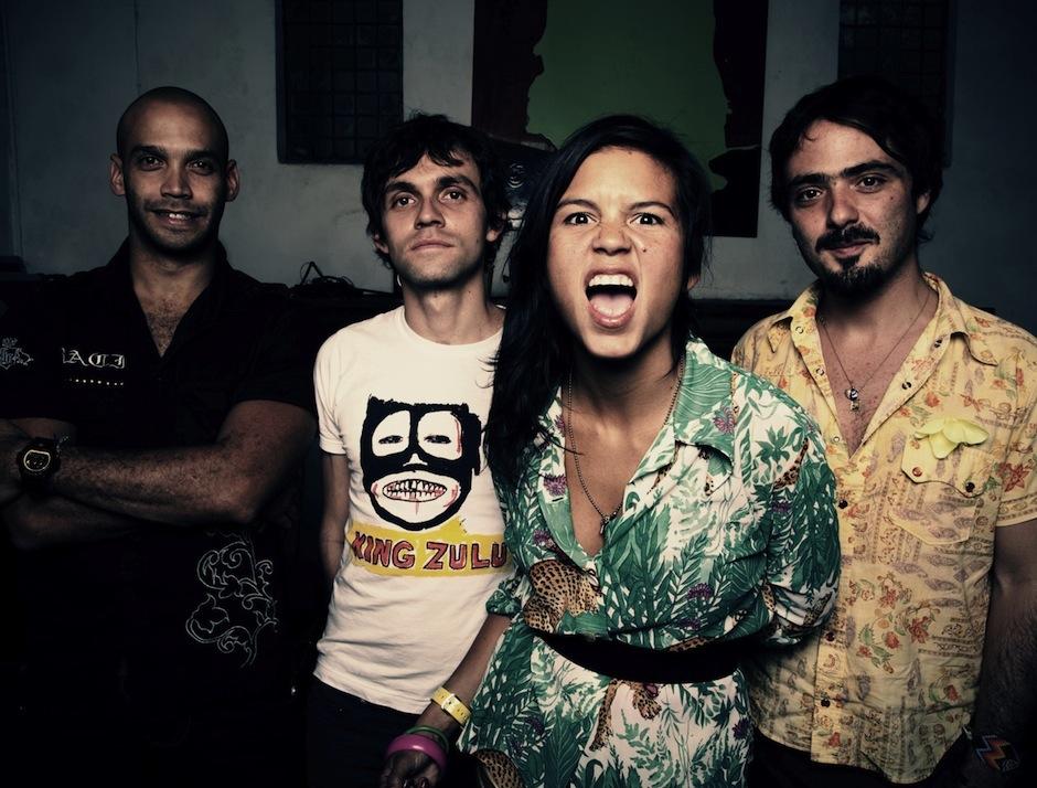 La cadencia de Liliana y el sabor de Sim&oacute;n, Juli&aacute;n y Enrique ha sido esperada por los amantes de la cumbia en el pa&iacute;s. (Foto: Sesiones con Alejandro Franco)&nbsp;