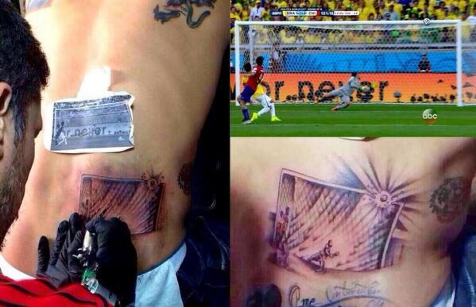 El delantero chileno Mauricio Pinilla se tatu&oacute; el remate que estamp&oacute; en el travesa&ntilde;o, que le neg&oacute; a Chile el pase a cuartos de final del Mundial. (Foto: Motivaciones Futbol)
