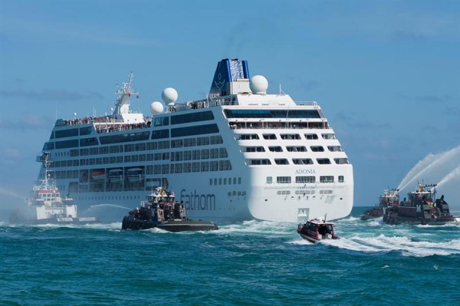 Tras una traves&iacute;a de unas ocho horas el crucero lleg&oacute; a La Habana. (Foto: EFE)