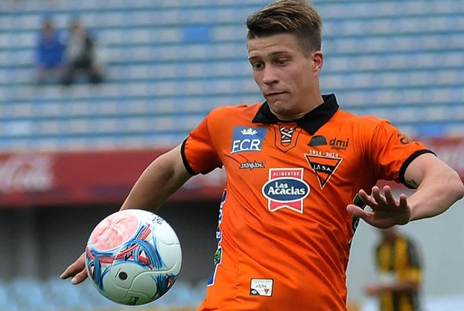 El uruguayo Federico Gallego ser&aacute; el nuevo 10 de los cremas. (Foto: Twitter)