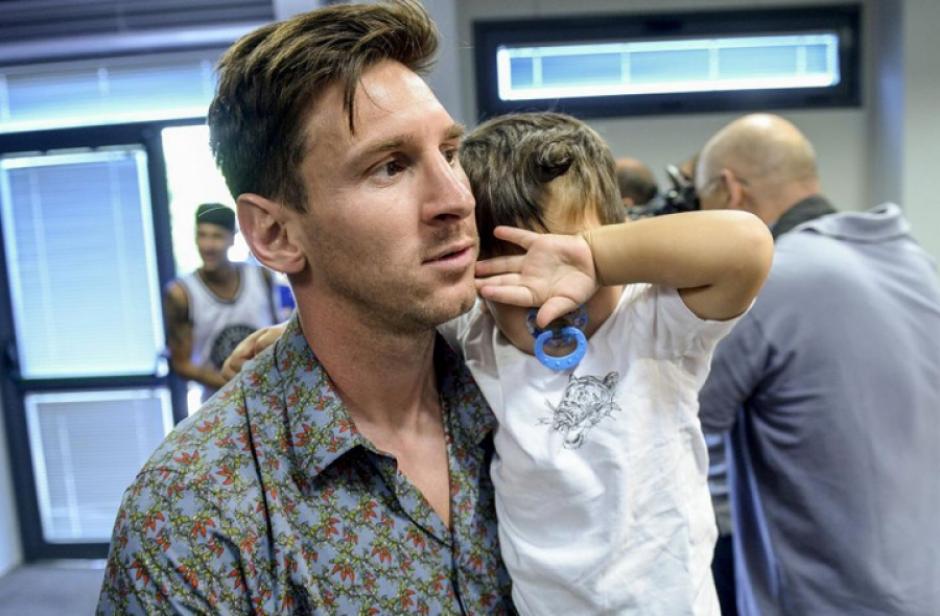 El delantero argentino del FC Barcelona, Lionel Messi, fue operado de los ri&ntilde;ones y no jugar&aacute; en el partido de la Copa del Rey. (Foto: Kai F&ouml;rsterling/EFE)