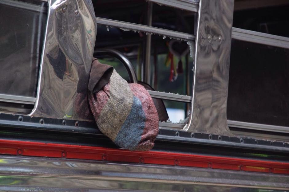 El autob&uacute;s accidentado se dirig&iacute;a hacia Quich&eacute;. (Foto: Fredy Hern&aacute;ndez/Soy502)
